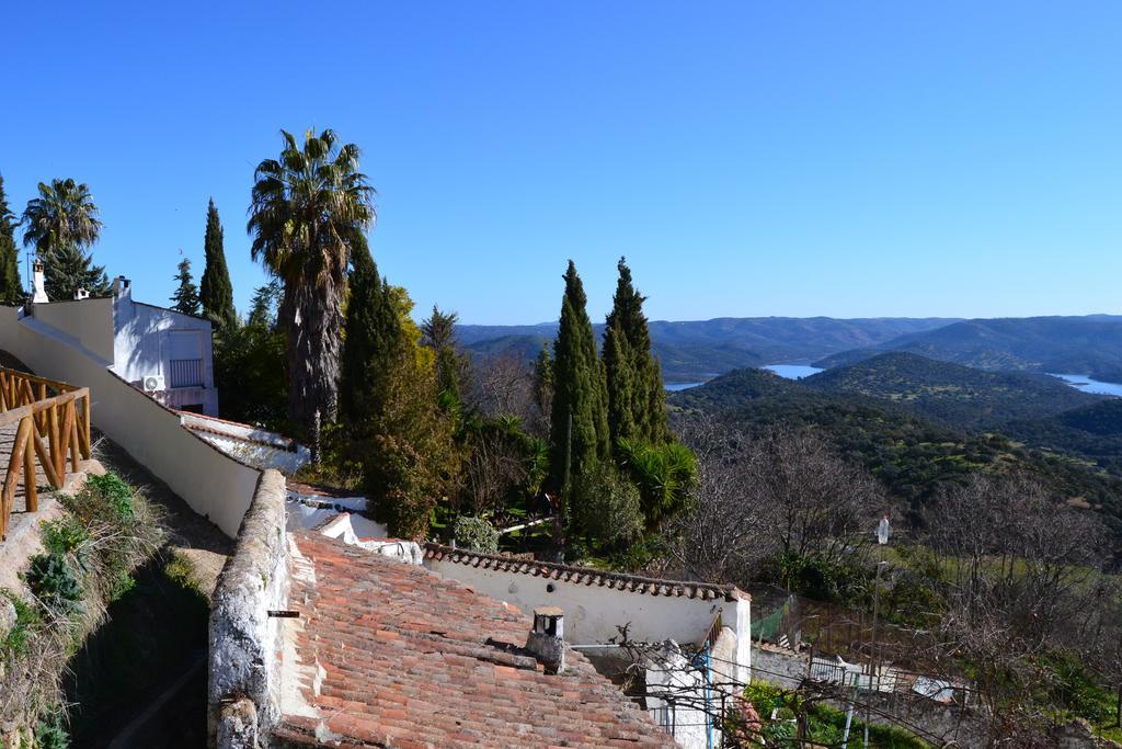 Casa Rural San Miguel Zufre エクステリア 写真